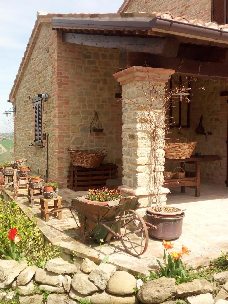 Casale San Martino Agriturismo Bio Sant'Angelo in Pontano Экстерьер фото