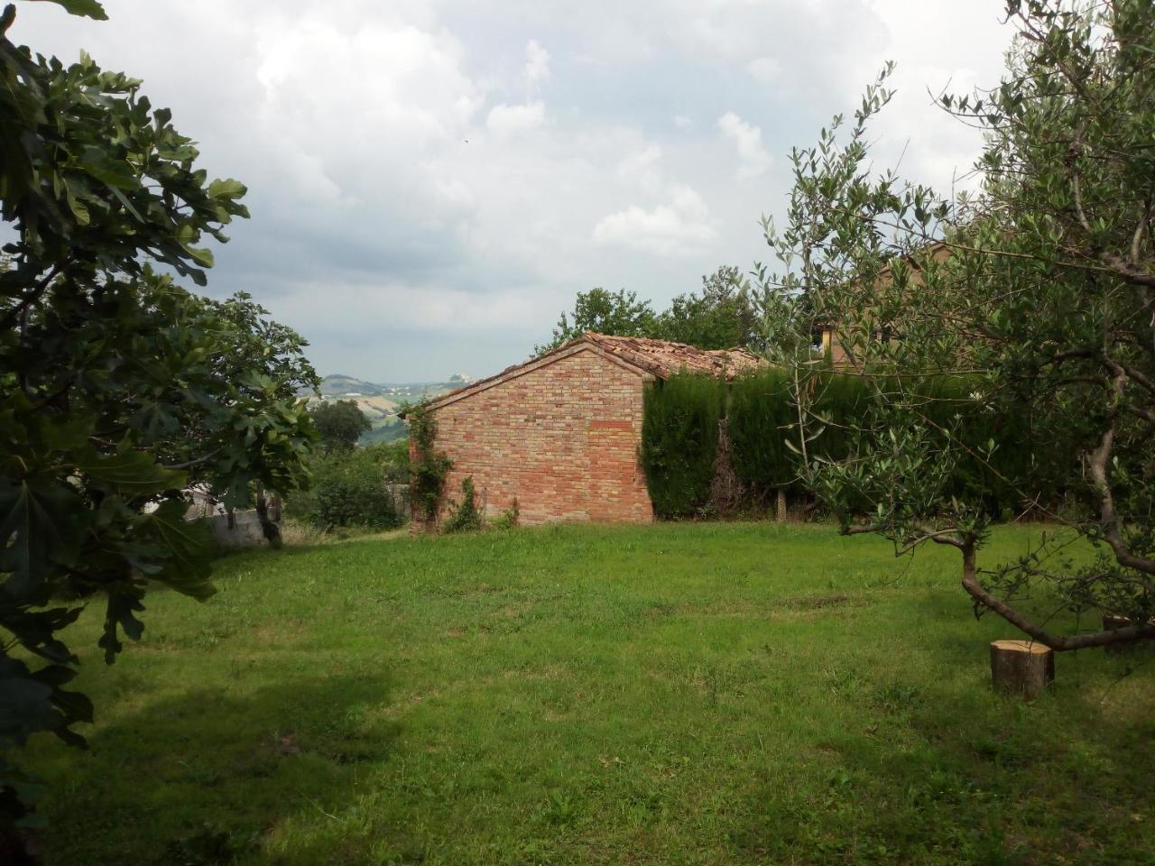 Casale San Martino Agriturismo Bio Sant'Angelo in Pontano Экстерьер фото